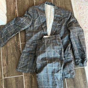 Suit supply suit